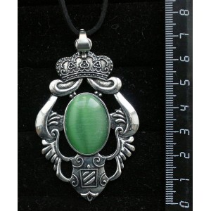 Кулон из кошачьего глаза (синт.), овал 25х18мм, цвет зеленый травяной, оправа "императрица"