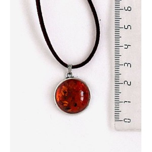 Кулон из янтаря (переплавленый), цвет коньячный, круг 18мм