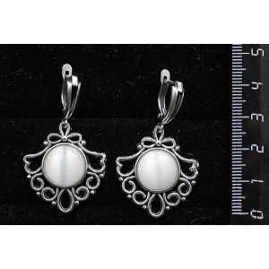 Серьги из кошачьего глаза (синт.), круг 12мм, цвет белый, оправа "балерина",  швензы посеребрение