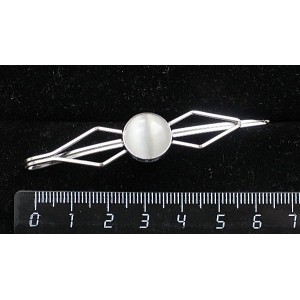 Заколка (зажим для волос) из кошачьего глаза (синт.), круг 12мм, цвет белый