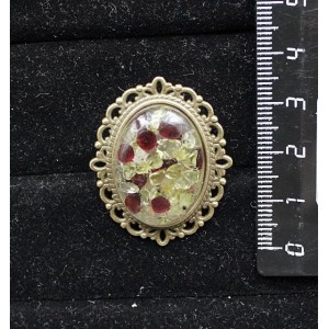 Брошь из хризолита и граната (кабошон-мозаика), овал 25х18мм, оправа с узором цвет бронза