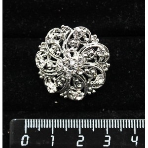 Брошь со стразами "круг узорный", цвет белый+серебристый