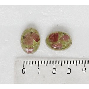 Хризолит и турмалин розовый, кабошон-мозаика овал 18х13мм