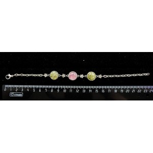 Браслет из хризолита и турмалина розового (кабошоны-мозаика), круг 12мм, 3 камня, на цепочке