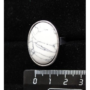 Кольцо с каулитом, овал 25х18мм, безразмерное (литая оправа)