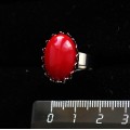 Кольцо с кораллом красным (иск.), овал 18х13мм, безразмерное