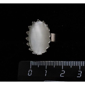 Кольцо с кошачьим глазом (синт.) белым, овал 18х13мм, безразмерное