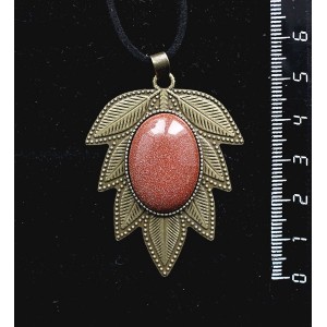Кулон из авантюрина красного (синт.), овал 25х18мм, "лист"