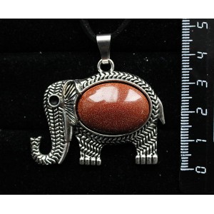 Кулон из авантюрина красного (синт.), овал 25х18мм, "слон"