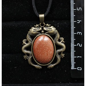 Кулон из авантюрина красного (синт.), овал 25х18мм, оправа цвет бронза "2 дракона"