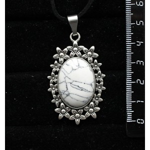 Кулон из каулита, овал 25х18мм, оправа "клумба"