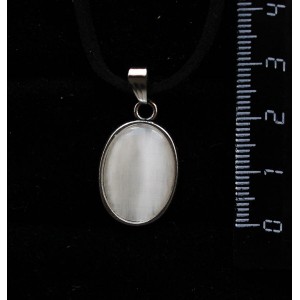 Кулон из кошачьего глаза (синт.) белого, простой овал 18х13мм