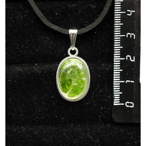 Кулон из хромдиопсида (кабошон-мозаика), простой овал 18х13мм