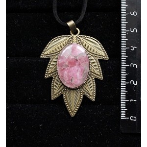 Кулон из турмалина розового (кабошон-мозаика), овал 25х18мм, "лист"