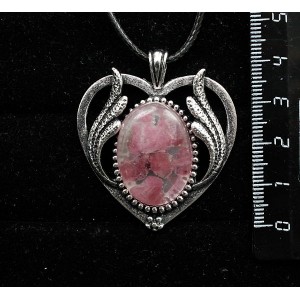 Кулон из турмалина розового (кабошон-мозаика), овал 25х18мм, оправа "сердце с крыльями"