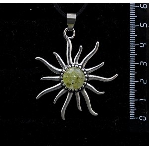 Кулон из хризолита (кабошон-мозаика), "солнышко", круг 12мм