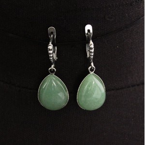 Серьги из авантюрина зеленого, капелька 18х13мм, швензы посеребрение