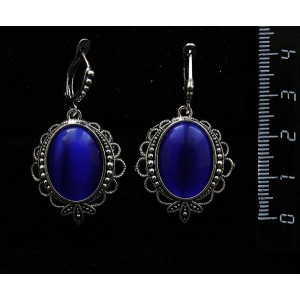 Cерьги из кошачьего глаза (синт.) синего индиго, овал 18х13мм, оправа "трилистник", швензы посеребрение