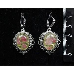Cерьги из хризолита и турмалина розового (кабошон-мозаика), овал 18х13мм, оправа "трилистник", швензы посеребрение