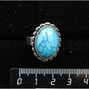 Кольцо с бирюзой иск., овал 18x13, литая оправа, безразмерное