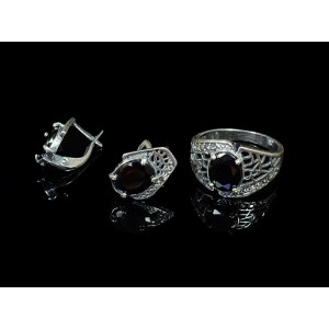 Комплект: кольцо и серьги из циркона, овал с огранкой, цвет черный, мельхиор Комплект: кольцо и серьги из циркона, овал с огранкой, цвет черный, мельхиор