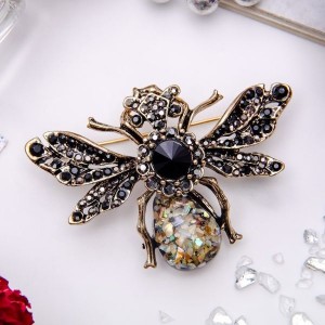 Брошь "Муха сирфида", цвет черно-серый в кофейном золоте