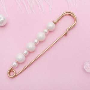 Булавка "Жемчужная дорожка", 7,3 см, цвет белый, цвет золотистый
