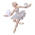 Брошь спортивная "Балерина с мячами", цвет белый, цвет золотистый