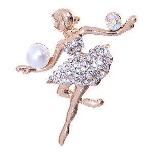 Брошь спортивная "Балерина с мячами", цвет белый, цвет золотистый