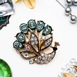 Брошь "Павлин зеленый", цвет бело-зеленый, цвет золотистый Брошь "Павлин зеленый", цвет бело-зеленый, цвет золотистый