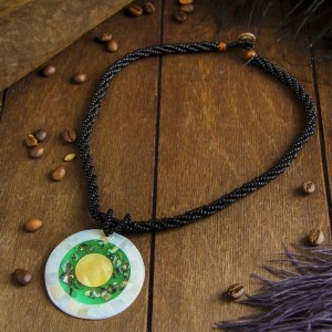 Колье перламутр "Мираж" 27х5х0,5 см, цвет зеленый, белый