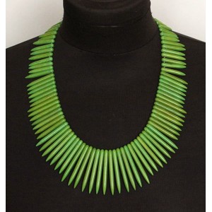 Колье из камня каулит тонированного (имитация кахолонга) иголочки 20-50мм, цвет зеленый, 53см