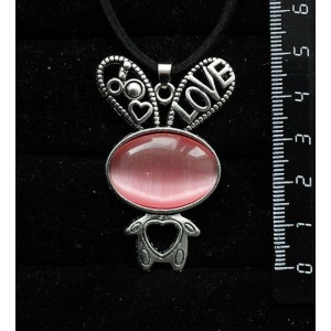 Кулон из кошачьего глаза (синт.) цвет розовый, "зайчик", овал 25х18мм