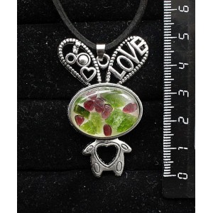 Кулон из хромдиопсида и граната (кабошон-мозаика), "зайчик", овал 25х18мм