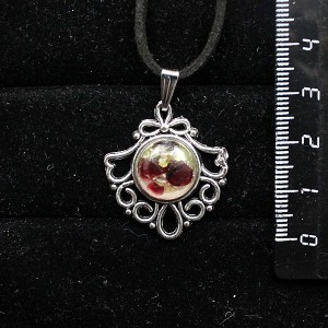 Кулон из хризолита и граната (кабошон-мозаика), круг 12мм, оправа "балерина"