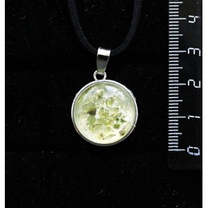 Кулон из хризолита (кабошон-мозаика), круг 18мм