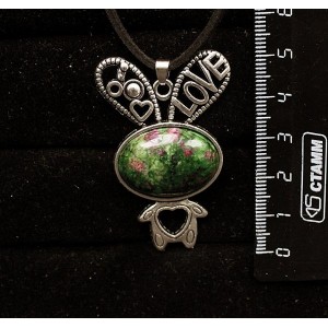 Кулон из цоизита "зайчик", овал 25х18мм