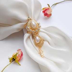 Кольцо для платка "Роскошь востока", цвет белый, цвет золотистый