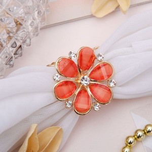 Кольцо для платка "Цветок маргаритка", цвет оранжевый, цвет золотистый