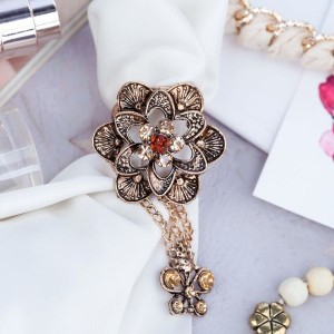 Кольцо для платка "Цветок астра" с бабочкой, цвет коричневый в черненом золоте