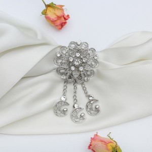 Зажим для платка "Цветок лунный", цвет белый, цвет серебристый