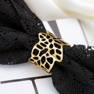 Муфта для платка "Листья", цвет золото