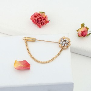 Булавка "Цветочек", 4 см, цвет белый, цвет золотистый (стразы)