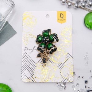 Брошь "Цветок желаний", цвет изумрудный, цвет золотистый (полистоун, стразы)