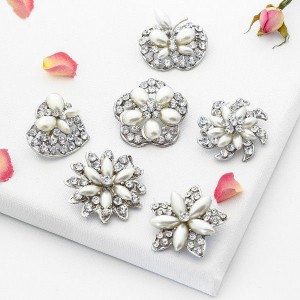 Брошь "Ассорти" (цветы, фрукты, сердце, звезда) рисовые, цвет белый, цвет серебристый