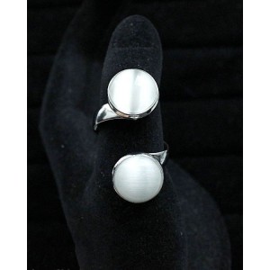 Кольцо из кошачьего глаза (синт.), цвет белый "2 круга", круг 12мм, безразмерное