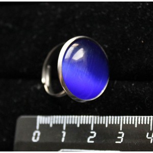 Кольцо с кошачьим глазом (синт.), цвет серый, круг 20мм, безразмерное