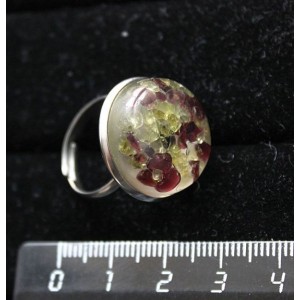 Кольцо с хризолитом и гранатом (кабошон-мозаика), круг 20мм, безразмерное