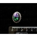 Кольцо с чароитом с малахитом (кабошон-мозаика), овал 18x13, литая оправа, безразмерное