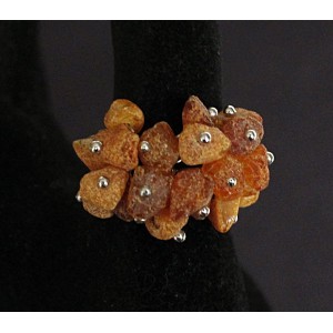Кольцо из янтаря (нат. лечебный) "гроздь", галтовка, безразмерное